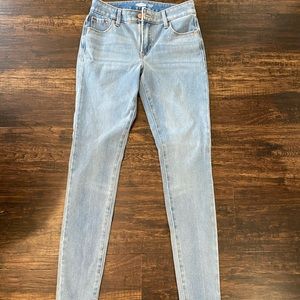 Old Navy Rockstar Super Skinny Jeans